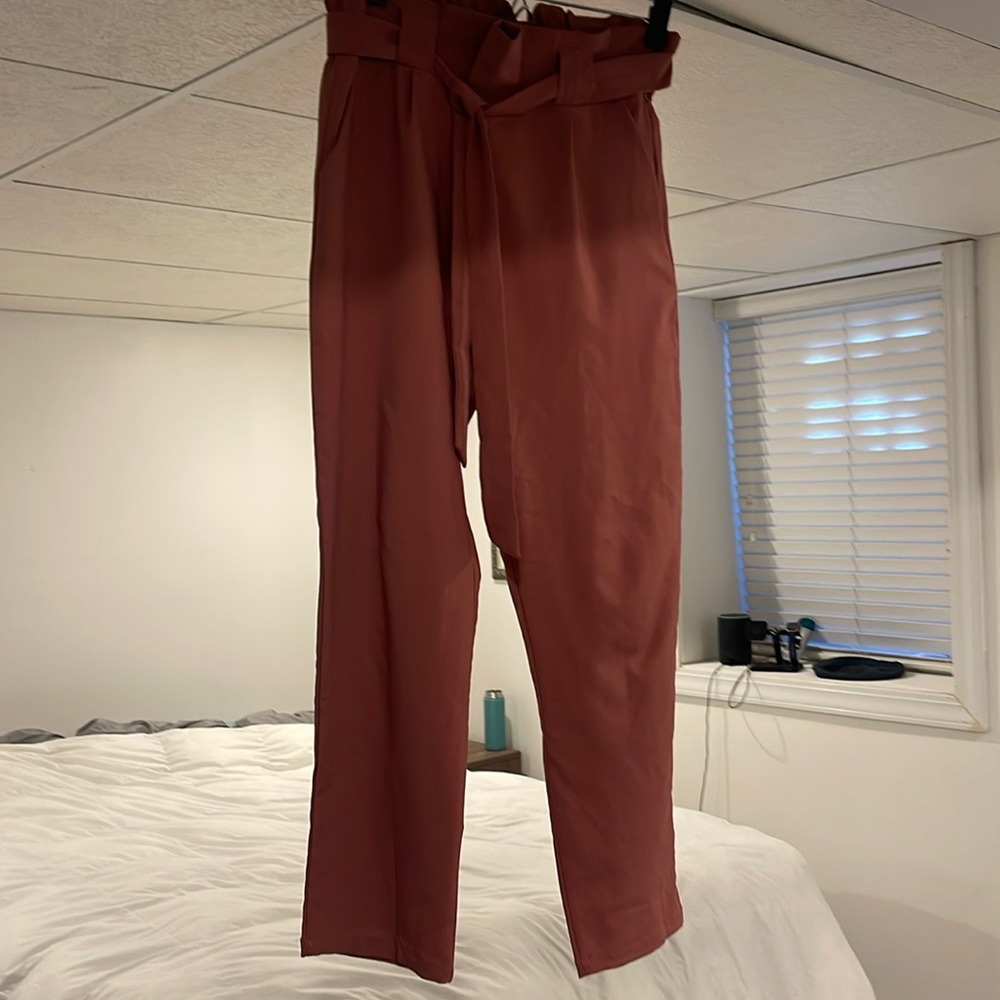 Tie front dusty rose womens dress pants. Sz Med.
